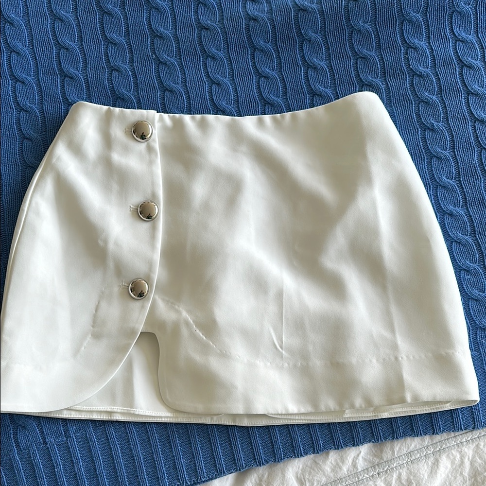Amanda Uprichard puzzle white skort